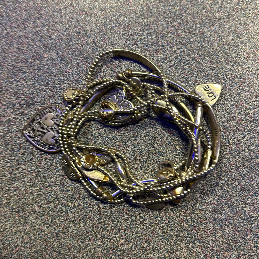 Set of 6 bracelets